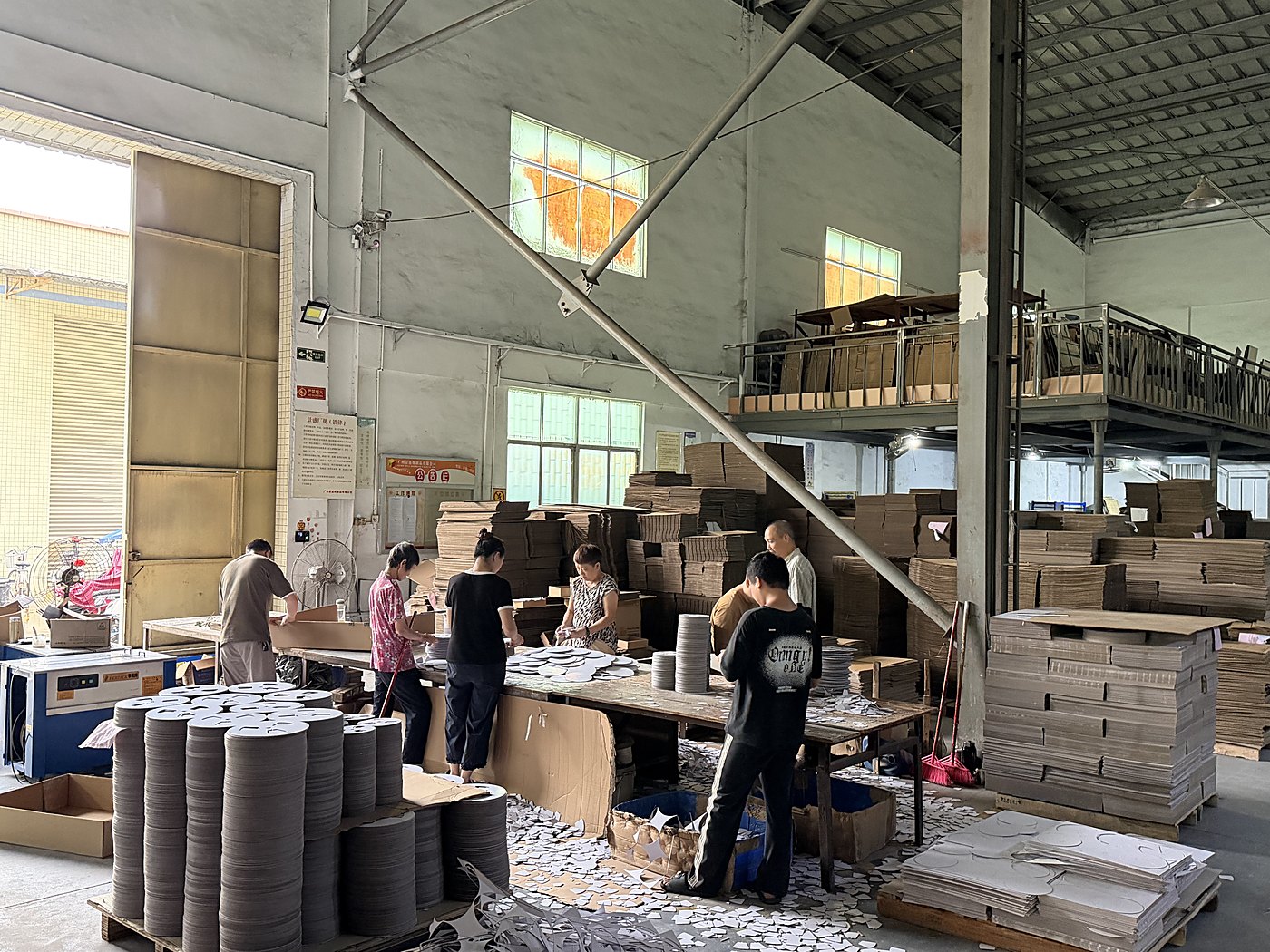 Kraft paper rolls — raw material incoming